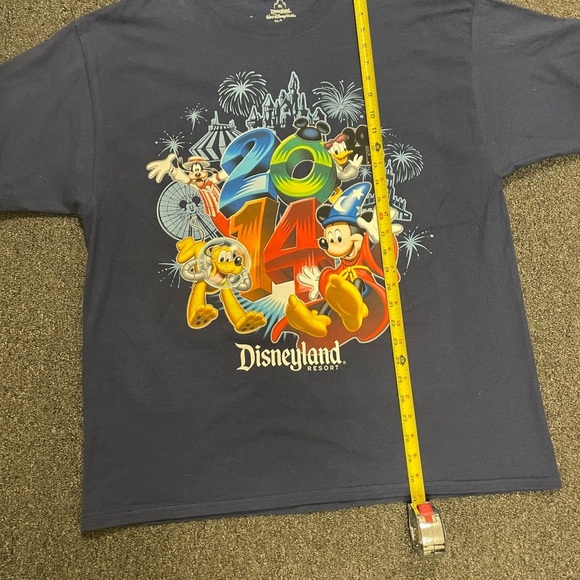 Disneyland Resort 💙Vintage Navy Blue Short Sleeve Tee, size XL UNISEX - Picture 5 of 6